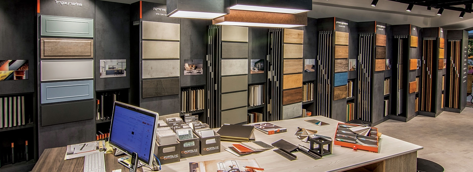 אולמות תצוגה לאדריכלים | בלורן פרזול