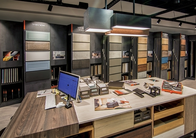 חללי עבודה ותצוגה לאדריכלים | בלורן פרזול