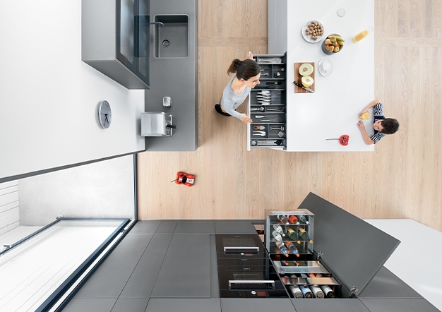 פתיחה ללא ידיות - רעיון עיצובי חדש מבית Blum - בלורן מוצרי פרזול איכותיים פתיחה ללא ידיות - רעיון עיצובי חדש מבית Blum - בלורן מוצרי פרזול איכותיים