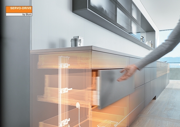פתיחה ללא ידיות - רעיון עיצובי חדש מבית Blum - בלורן מוצרי פרזול איכותיים פתיחה ללא ידיות - רעיון עיצובי חדש מבית Blum - בלורן מוצרי פרזול איכותיים