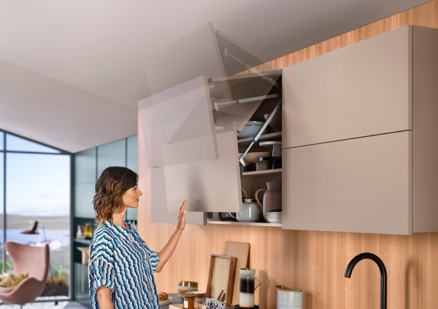 קלפה למטבח - קלפות אוונטוס של BLUM | בלורן מוצרי פרזול איכותיים קלפה למטבח - קלפות אוונטוס של BLUM | בלורן מוצרי פרזול איכותיים