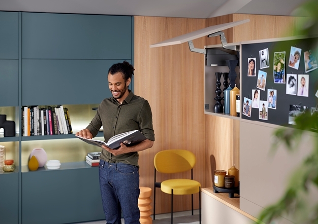 קלפה למטבח - קלפות אוונטוס של BLUM | בלורן מוצרי פרזול איכותיים קלפה למטבח - קלפות אוונטוס של BLUM | בלורן מוצרי פרזול איכותיים