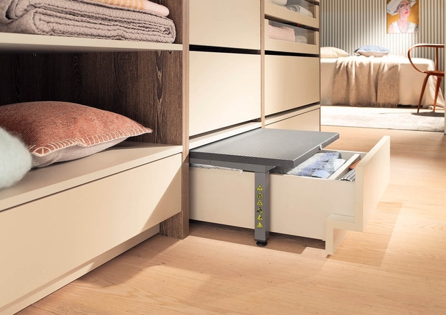 מגירות למטבח - מבחר מגירות ומסילות למטבח של BLUM | בלורן - מוצרי פרזול איכותיים למטבחים מגירות למטבח - מבחר מגירות ומסילות למטבח של BLUM | בלורן - מוצרי פרזול איכותיים למטבחים