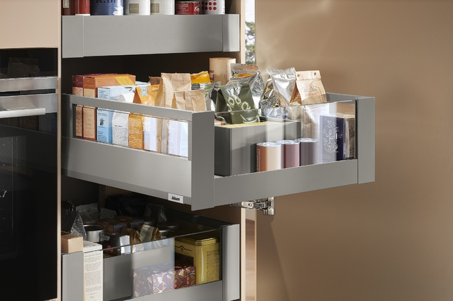 מגירות מריוובוקס לתבלינים במטבח מגירות מריוובוקס לתבלינים במטבח