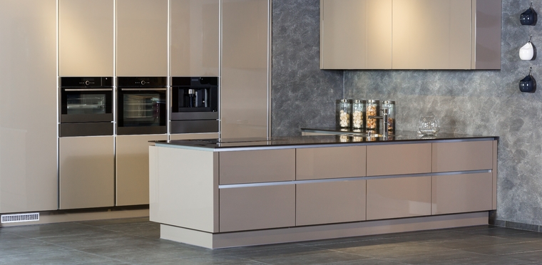 דלתות לארונות מטבח ורהיטים מבית | בלורן ייבוא ושיווק פרזול בלורן דלתות לארונות מטבח ורהיטים מבית | בלורן ייבוא ושיווק פרזול בלורן