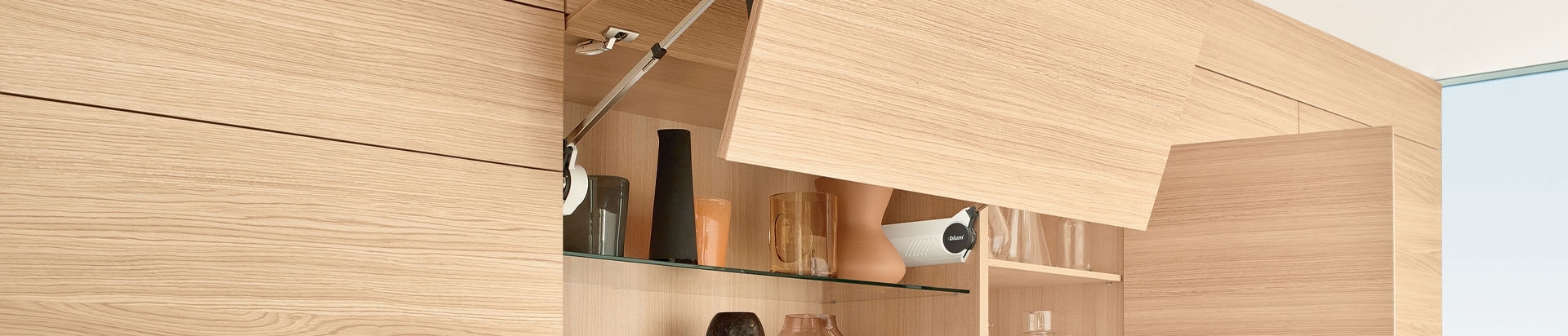 מזנונים וארונות לסלון | בלורן פרזול