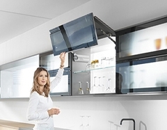 קלפות למטבח BLUM