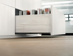 מסילות למגירות עץ של BLUM