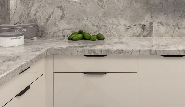 ידיות לדלתות מטבח ורהיטים מבית PORTALINE | בלורן ייבוא ושיווק פרזול