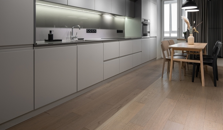 סוקלים לארונות מטבח | בלורן ייבוא ושיווק פרזול סוקלים לארונות מטבח | בלורן ייבוא ושיווק פרזול